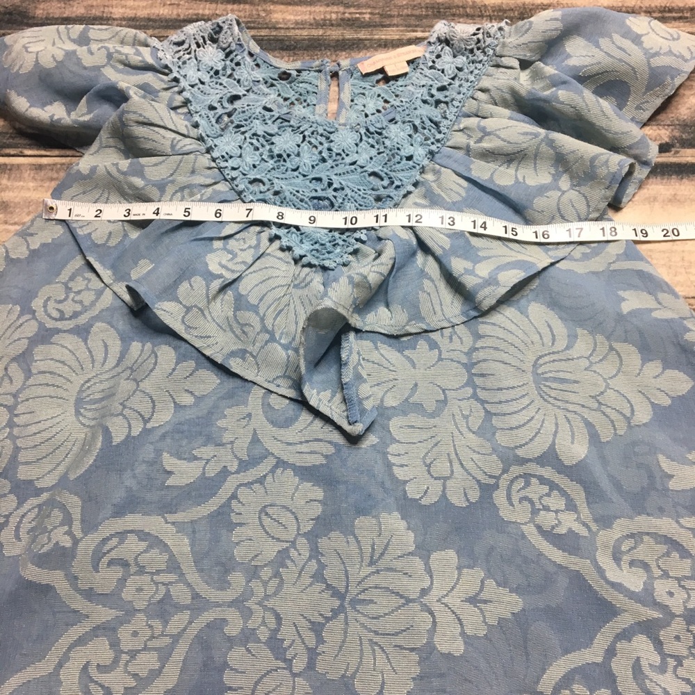 Champagne & Strawberry Ruffle Flutter Crochet - Picture 7 of 8